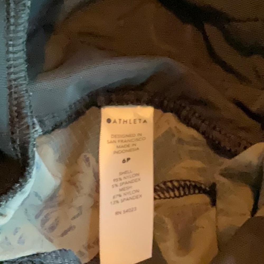 Athleta Trekkie North Printed Jogger Olive Floral 6P Petite EUC - Picture 6 of 9
